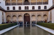 Small group visit to the Alhambra with tickets included
