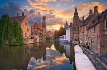 Bruges Highlights and Hidden Gems Walking Tour (Private Tour)