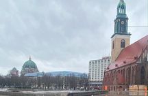 Rude Bastards tour of Berlin: No Walls - No Wars – No Nazis