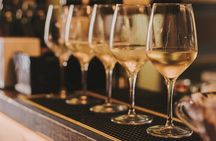 EAT AND DRINK LIKE A LOCAL - Wine Tasting in Trastevere w/ Gelato