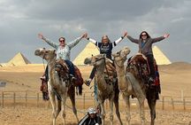 Top rated Giza Pyramids and Sphinx Tour from Cairo Airport