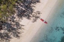 Kayak to Crystal Rock and Benitiers Island with Breakfast