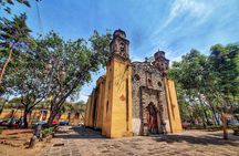 ARCHITECTURAL TOUR in Coyoacán - small groups