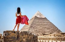 Giza Pyramids and the Egyptian Museum with Camel Ride and Lunch