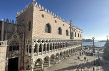 Venice City Highlights Small Group Walking Tour with Local Guide