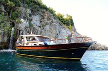 Li Galli Islands and Capri Small Group Boat Tour from Amalfi
