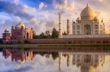 Day Trip to Taj Mahal, Agra Fort and Fatehpur Sikri From Delhi