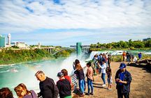 Maid of the Mist & Cave of the Winds Walking Tour