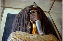 Private tour to Giza pyramids and Egyptian museum and old Cairo 