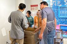 【Tokyo/Asakusa】Traditional Japanese Washi Papermaking experience