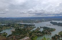 Private Tour at your own pace in Guatapé and the Peñol from Medellín