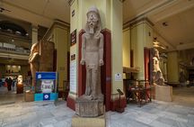 Guided Tour of the Giza Pyramids and Egyptian Museum 