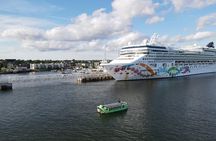 1.5hr Harbour Experience on North America's LARGEST solar boat!