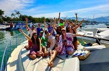 6 hours on a Private Yacht in Puerto Vallarta - Snorkeling & Beaches