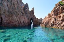 Cruise in a small group in Scandola Girolata Calanques de Piana