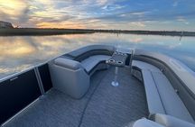 4 Hour Private Hilton Head Boat Rental 24 ft. Luxury Pontoon