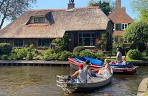Amsterdam: Keukenhof Tulip Gardens and Giethoorn with Boat Tour