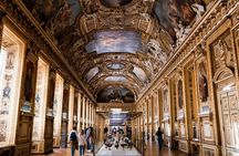 Louvre Museum Entry Ticket and Pop-Culture Walking Tour