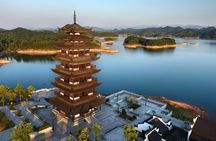 From Shanghai: Hangzhou Private Day Trip by Bullet Train 