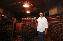 Visit winery and vineyards, tasting 4 wines with 3 matching dishes