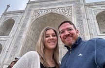Private Taj Mahal and Agra Car Tour from Delhi with 5* Lunch