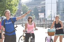 "Hamburg Bike Tour" – Experience the trendy districts & Unpacked