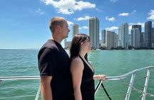 VIATOR EXCLUSIVE CRUISE: Miami Party Boat & Millionaire Homes 