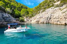 Makarska: 3-Island Speedboat Tour with Cave and Blue Lagoon