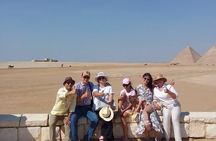 Private Day Tour: The Great Pyramids of Giza, Sphinx & Saqqara