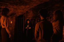 Small Group Edinburgh Underground Vaults & Graveyard Ghost Tour