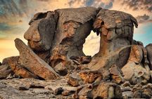 Private Moon Valley Hike Experience in Jeddah