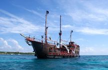 Jolly Roger Pirate Show and Dinner in Cancun