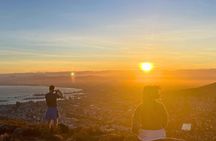 Guided Sunset/Sunrise Hike on Lions Head,Cape Town (Hotel Pickup)