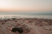 Private North Qatar Adventure: Discover Hidden Gems & Wonders!