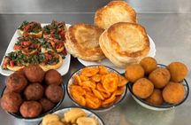 Street Food Lecce: Guided walking tour with typical food and wines.