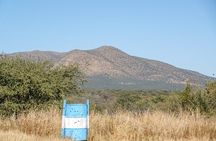 Private Wildlife Hiking Tour in Windhoek Natural Heritage
