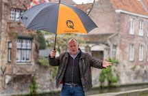Guided Bruges Tour Canal Cruise with chocolate and Burger