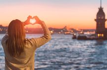 Istanbul Bosphorus Sunset Yacht Cruise with Snack and Refreshment