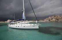 Daily sailing trip in the La Maddalena Archipelago