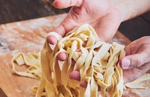 Private Home-Made Pasta Cooking Class in Pisa.