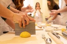 Cesarine: Home Cooking Class & Meal with a Local in Venice