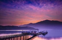 Private 9-Hour Sun Moon Lake Leisure Tour from Taichung (台中)!