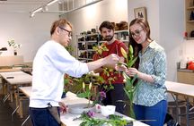 Traditional Japanese Flower Styling Workshop - Ikebana in Kyoto