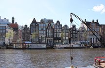 History & culture tour in Amsterdam with a local
