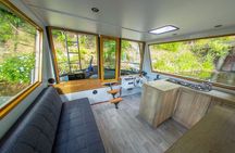 Prague YachtBoat CLASSIC cruise with Unlimited Beer or Prosecco