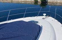 Private Yacht 48 ft Sting Ray City, Snorkel & Starfish Beach