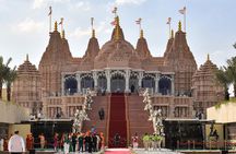 Abu Dhabi Sightseeing Tour with Temple Visit 