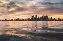 Scenic Toronto City Tour with Guide and Photo Stop