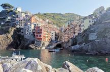 Small Group Day Tour in Cinque Terre and Pisa From Florence