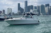 Private Yacht Rental in Miami Up to 12 People